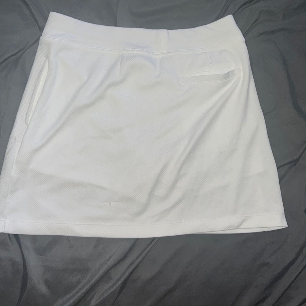 Women's Callaway golf SKORT- size small- Opti dri material- very comfy-100% poly